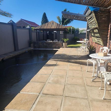 The Wooden Leg Guesthouse Kleinmond Extérieur photo