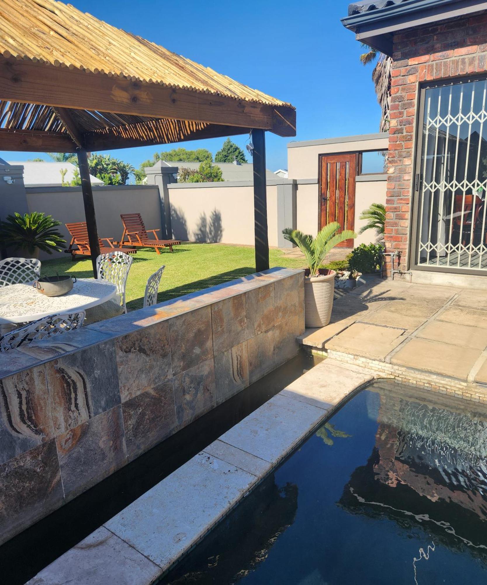 The Wooden Leg Guesthouse Kleinmond Extérieur photo